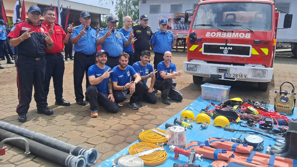 Bomberos reciben equipo y formación para mejorar respuesta ante emergencias
