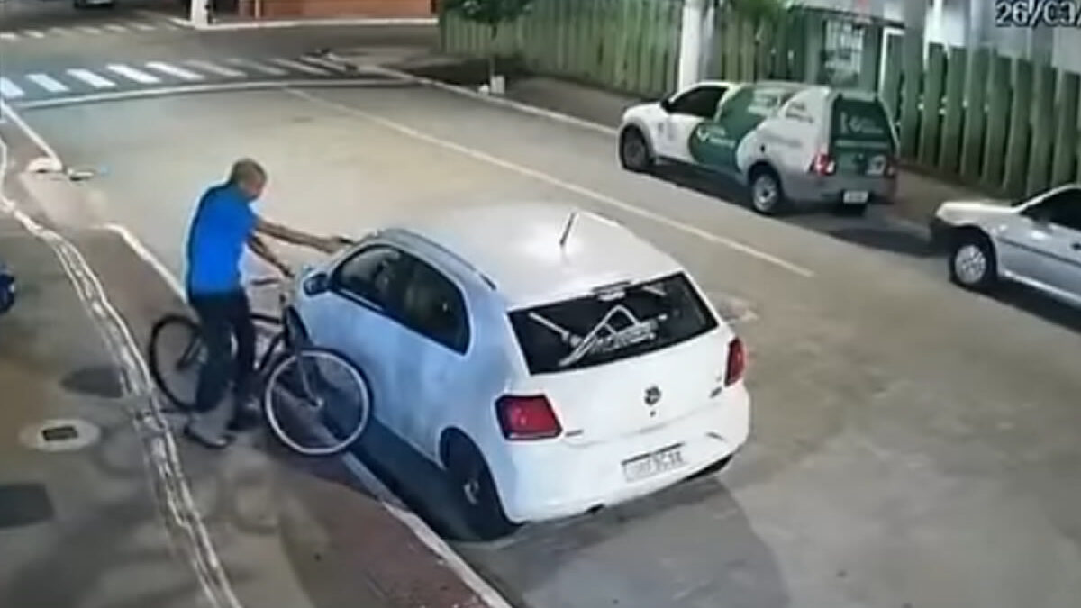 Ladrón armado no consigue su objetivo tras ser detenido por víctima y vecinos
